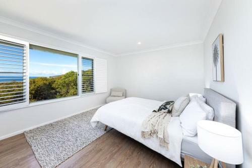 Blissful Retreat With Panoramic Views Of One Mile