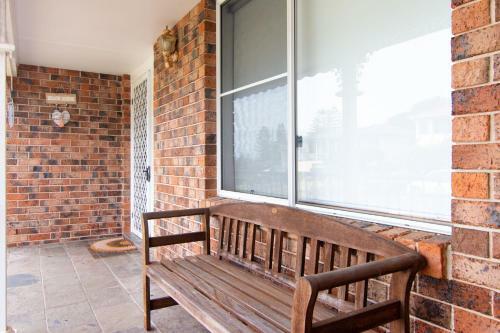 4 Seaview St