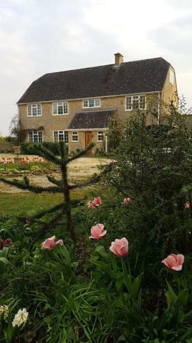 Tythe House