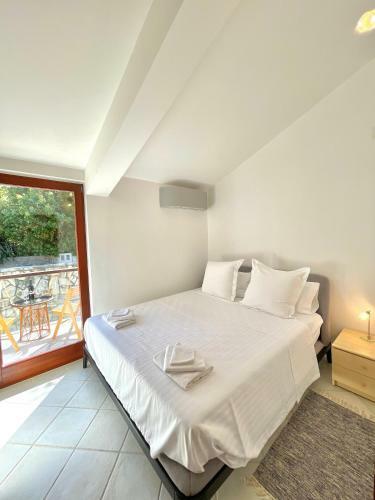@hvar Island Seaside Villa (1st Row At Seaside)