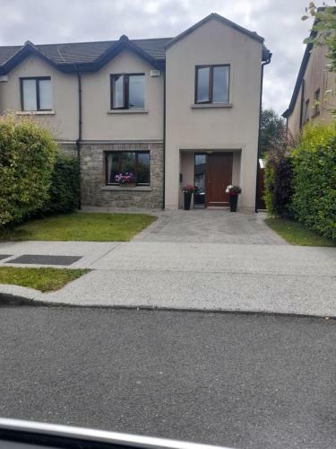 112 Roseberry Hill