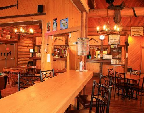 Cariboo Lodge