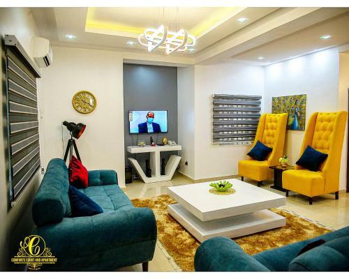 Comforts Court And Apartment