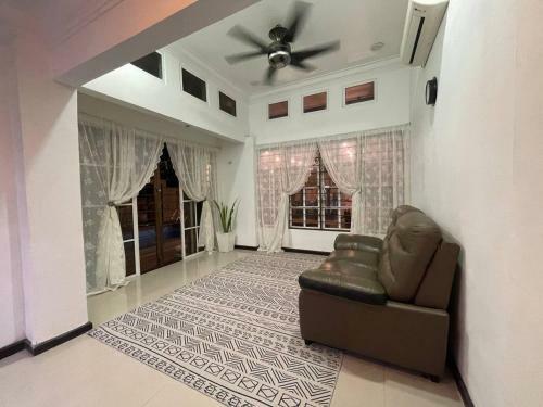 Homestay Laman Nuri, Kota Damansara