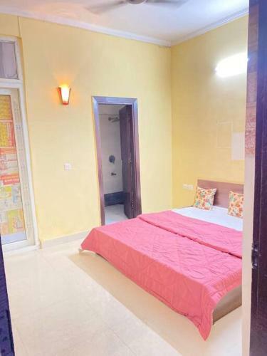 Entire Villa With Private Parking & Private Garden