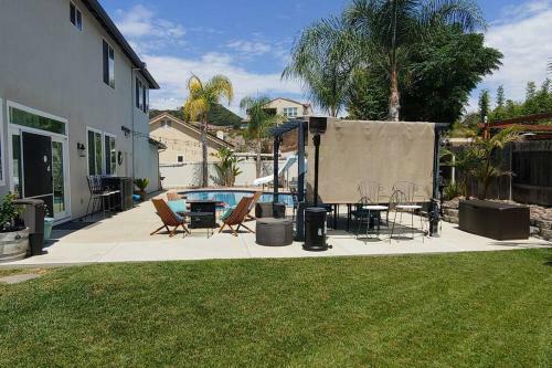 Spacious Family Resort 4 Bed/3 Bath-pool- Pets Ok