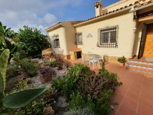 Traditional Villa In Benissa, Perfect For Families