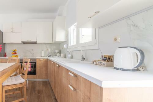 Apartamento Comfy House For Families & Couples With Backyard