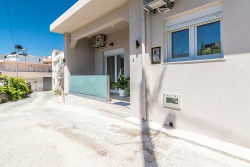 Apartamento Comfy House For Families & Couples With Backyard