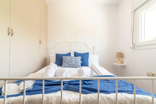 Apartamento Comfy House For Families & Couples With Backyard