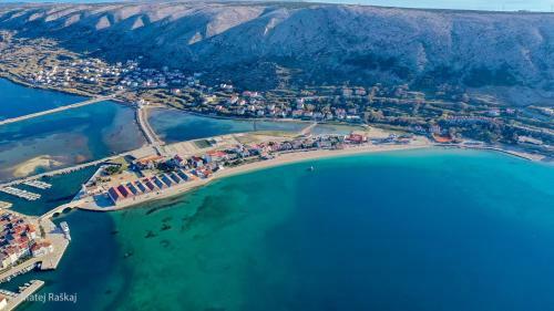 New&charming Sea View M&m Apartment In Pag
