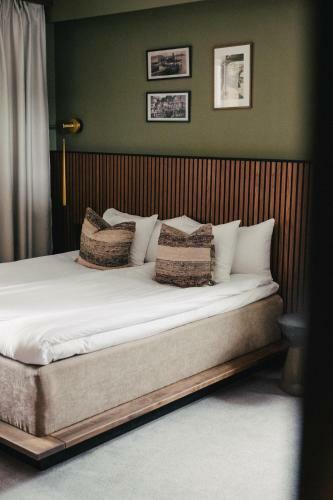 Hotel Strana