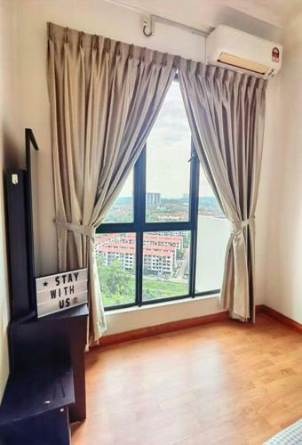 Apartamento B1606 Platino Paradigmmall Netflix Poolviewstay
