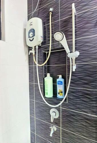 Apartamento B1606 Platino Paradigmmall Netflix Poolviewstay