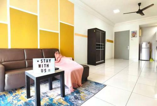 Apartamento B1606 Platino Paradigmmall Netflix Poolviewstay