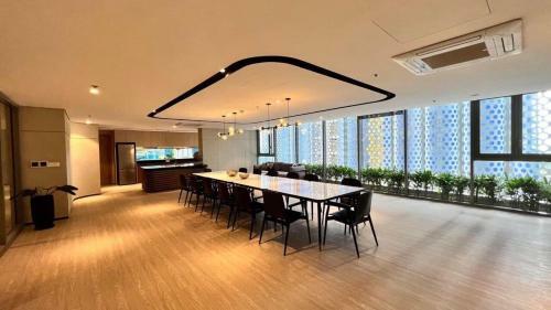 Tomorrow The Song Apartment V?ng T�u
