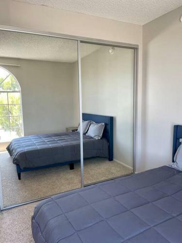 Apartamento New 2bd/2br Condominium In Weho! 2 Parking/pool