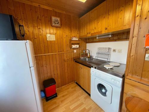 Chalet Barcelonnette, 3 Pi�ces, 4 Personnes - Fr-1-165a-151
