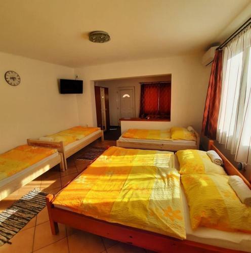Hostal Balassa Csal�di Apartman