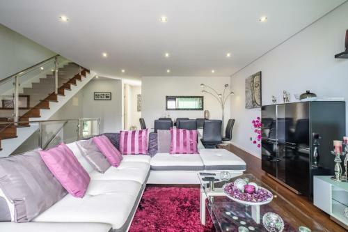 Moradia T3 Geminada Em Santo Ant�nio, Funchal