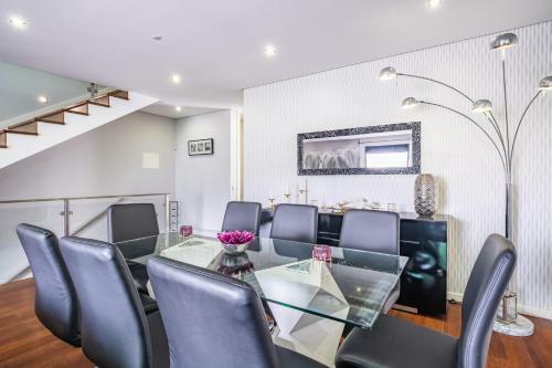 Moradia T3 Geminada Em Santo Ant�nio, Funchal