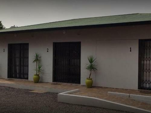 Hostal House 205