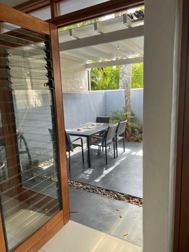 Beachside Apartment 1 With Plunge Pool