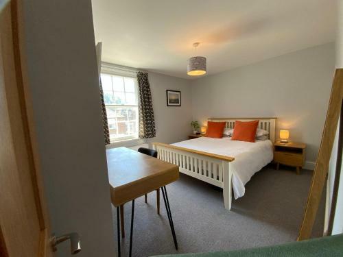 Charming Cottage Mins From Chichester City Centre