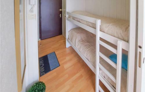 Beautiful Apartment In Benodet With 1 Bedrooms