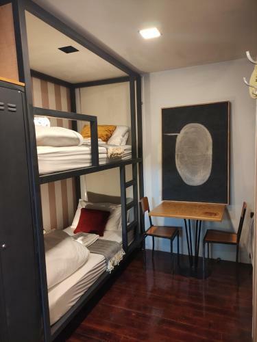 Caruma Surf Hostel & Suites