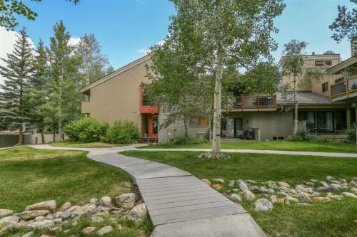 Apartamento 1 Bedroom Condo In Keystone - West Keystone