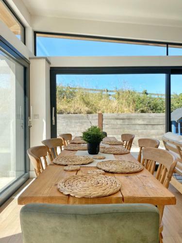 Meila Cottage Luxury Coastal Retreat