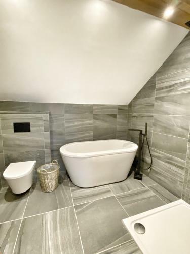 Meila Cottage Luxury Coastal Retreat