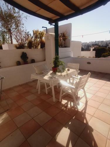 Tzo Apartment
