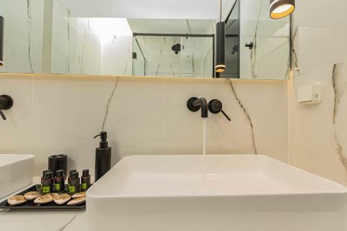 Akaly Apartment