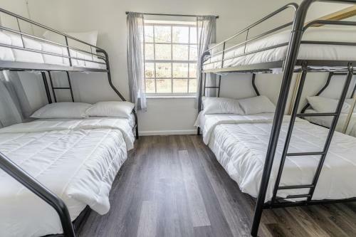 Hostelbay