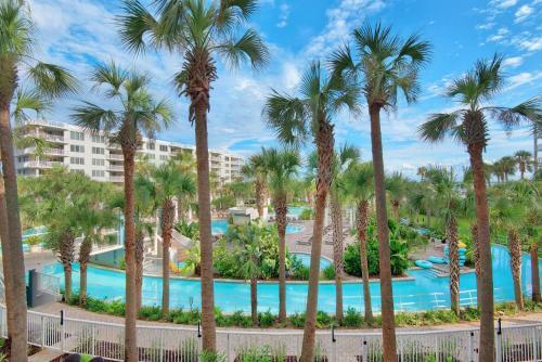 Destin West Bayside Sandpiper #305- Licensed To Chill
