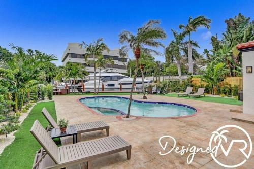 7br Charm With Heated Pool And Waterview