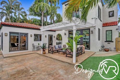 7br Charm With Heated Pool And Waterview