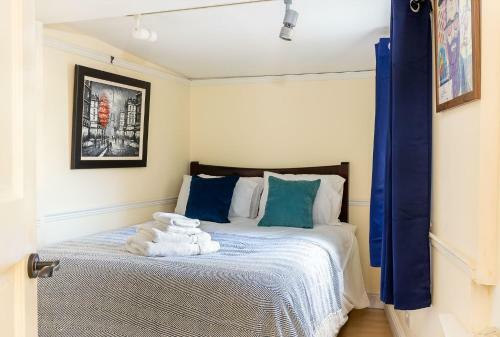 The Old Post Office - Spacious 4 Bed House!
