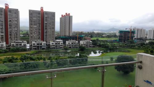 Apartamento AC 3bhk Fully Furnished Flat With Golf View