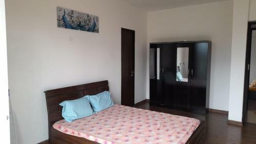 Apartamento AC 3bhk Fully Furnished Flat With Golf View