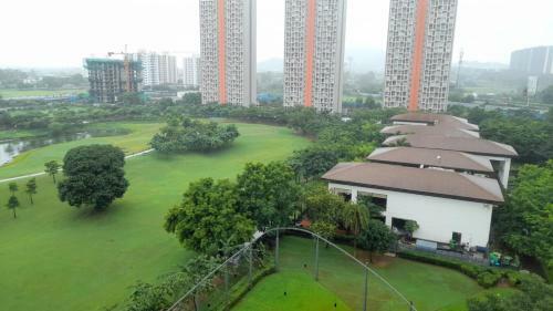 Apartamento AC 3bhk Fully Furnished Flat With Golf View