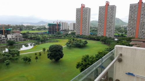 Apartamento AC 3bhk Fully Furnished Flat With Golf View