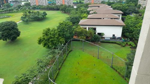 Apartamento AC 3bhk Fully Furnished Flat With Golf View