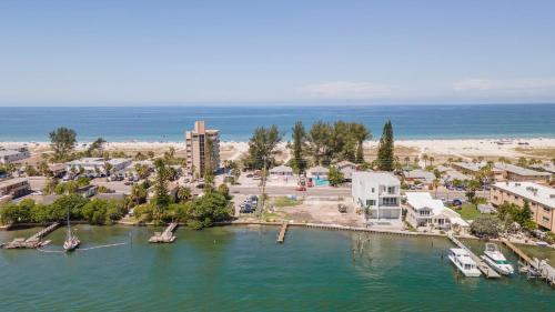 Apartamento Bright Beachfront Getaway Unit #6