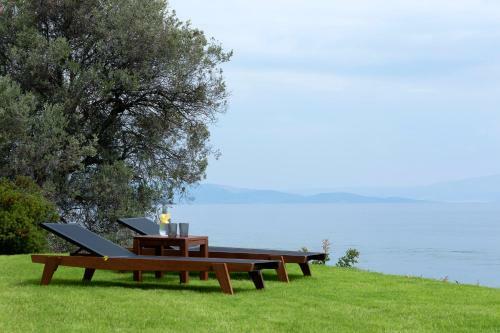 Lichnos Luxury Suites