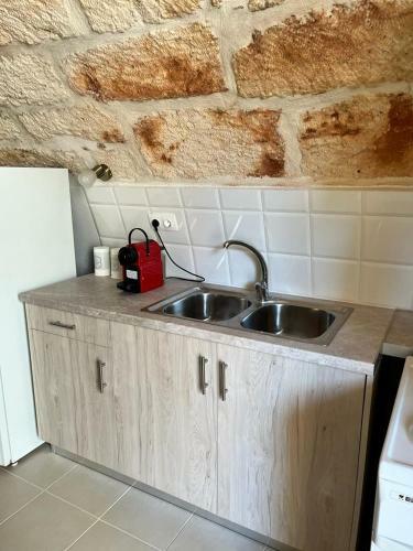 Apartamento Tholos Studio, Sternes