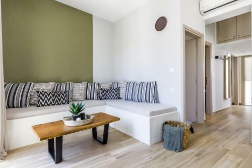 Breezy Rooftop House
