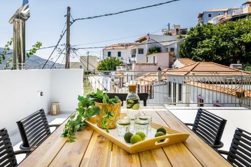 Breezy Rooftop House